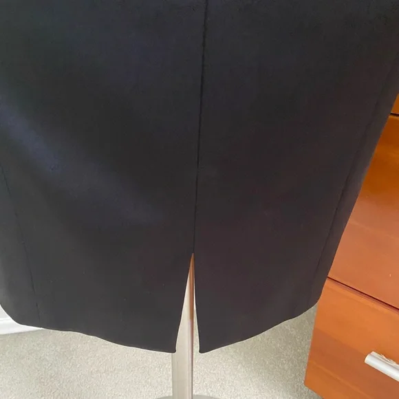 NWT Tahari Black Satin-like Cocktail Dress Size 8 Sleeveless Sheath - Picture 9 of 12